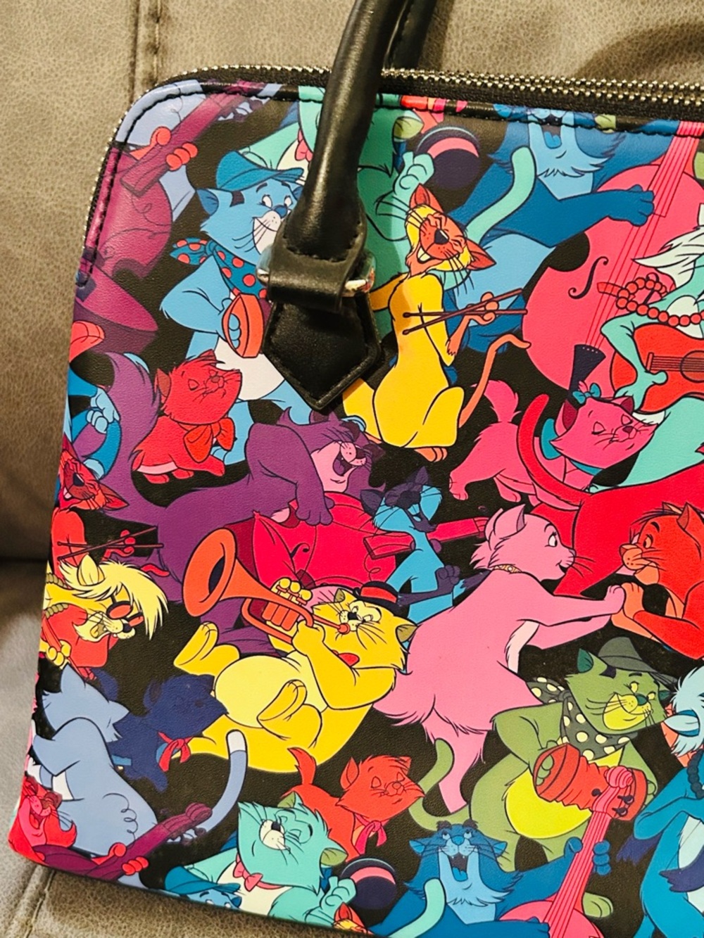 Loungefly Multicolor Disney Aristocats Satchel with Black Trim - Picture 5 of 16